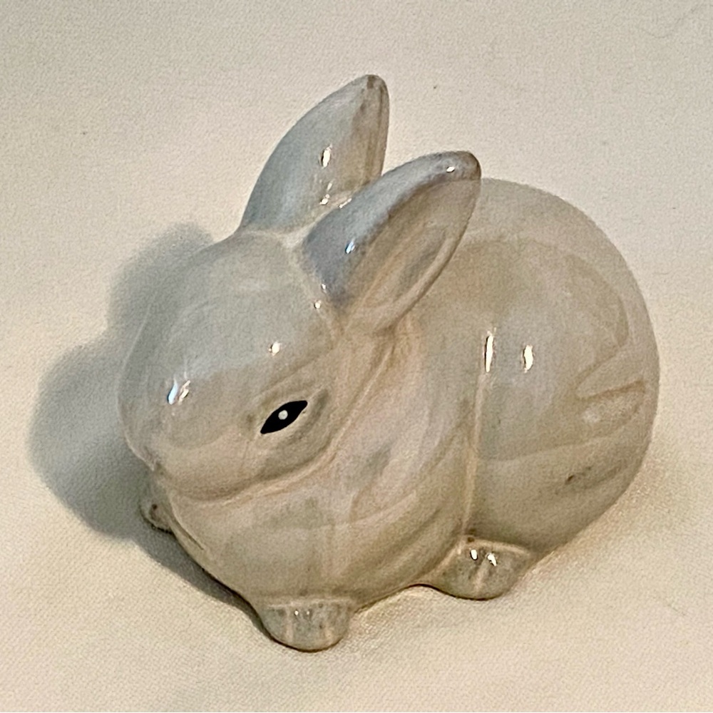 Vintage ceramic little fat Bunny Figurine - Picture 2 of 6